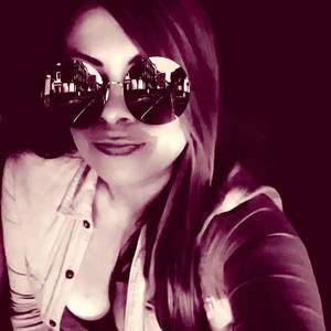 Meet your Posher, Mia